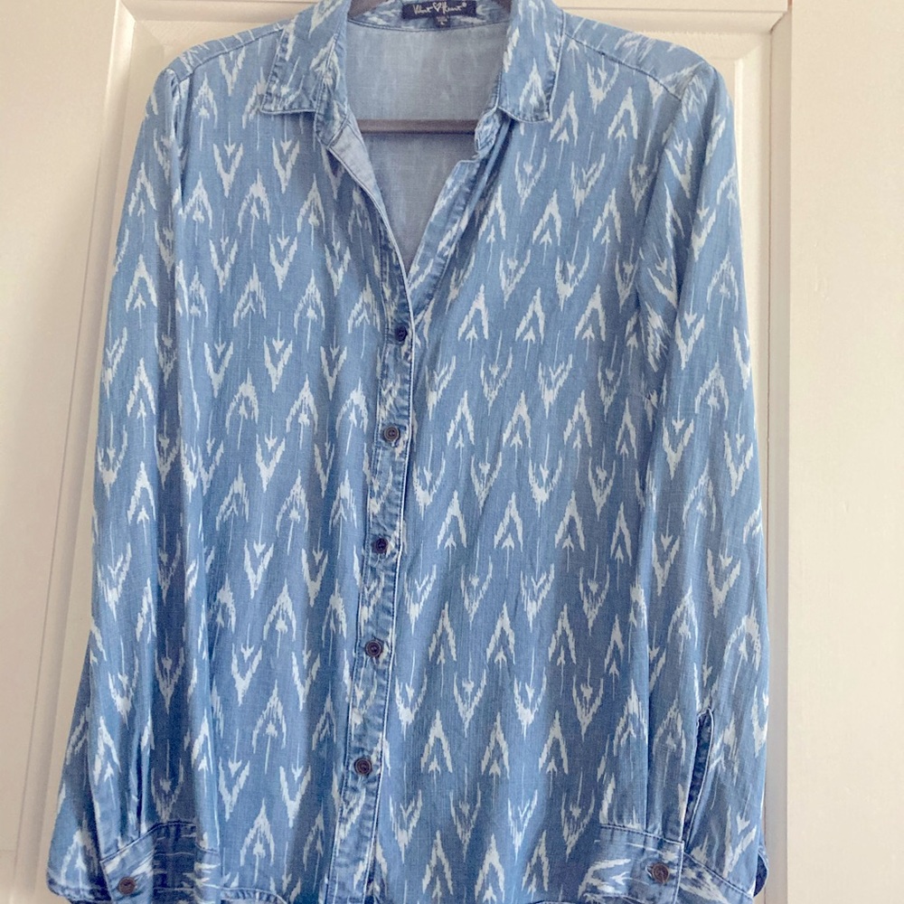 Long sleeve patterned Denim shirt